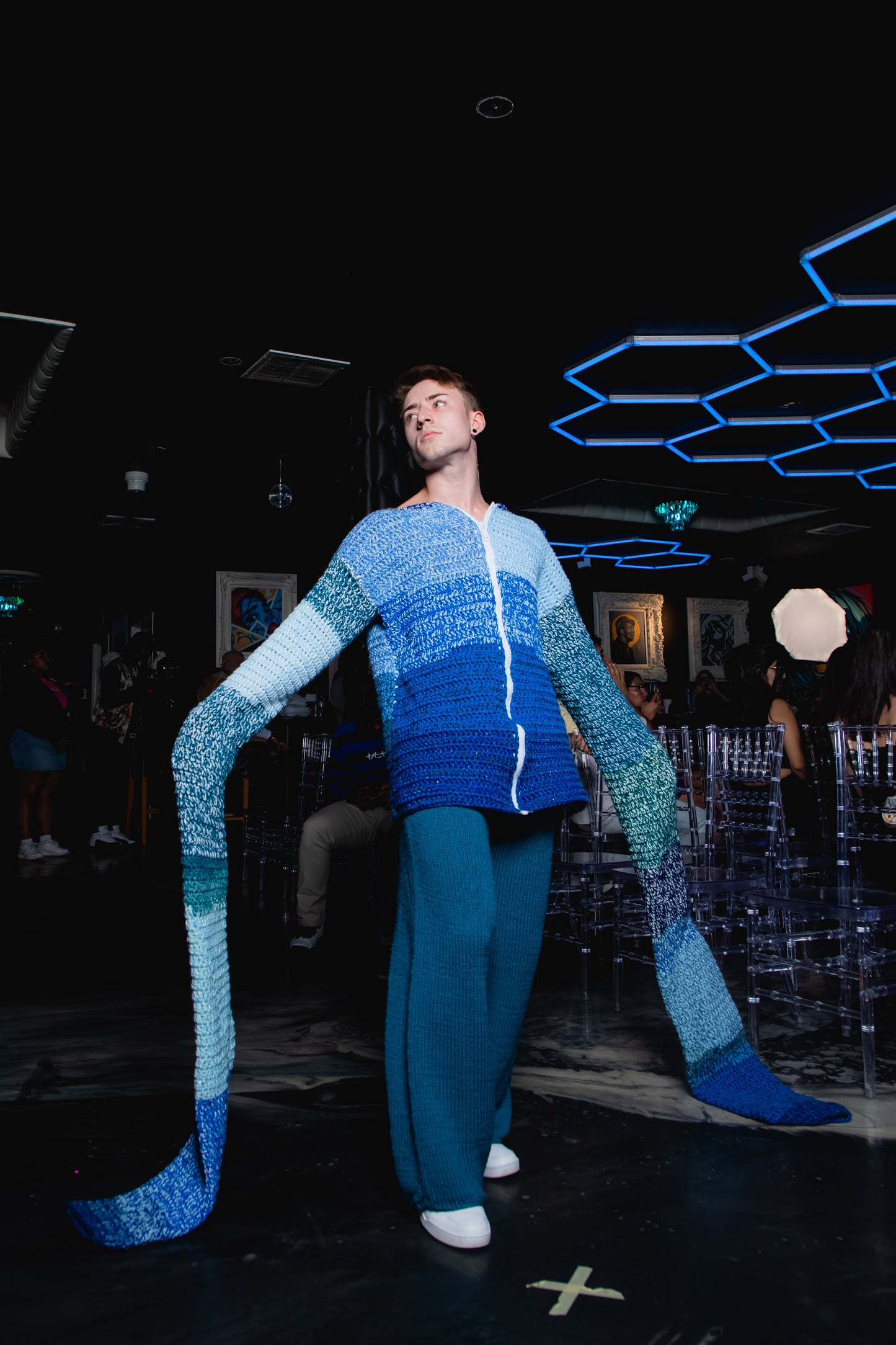 6 foot sleeve sweater